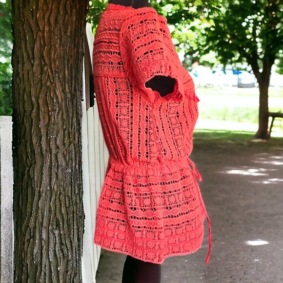 NWOT CAROLINA K ANTHROPOLOGIE ( S ) "Bernice" Coral Lace Eyelet Peplum Top - Picture 3 of 7